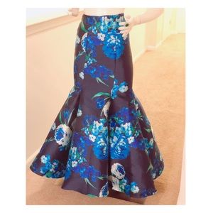 High waisted mermaid style satin skirt
